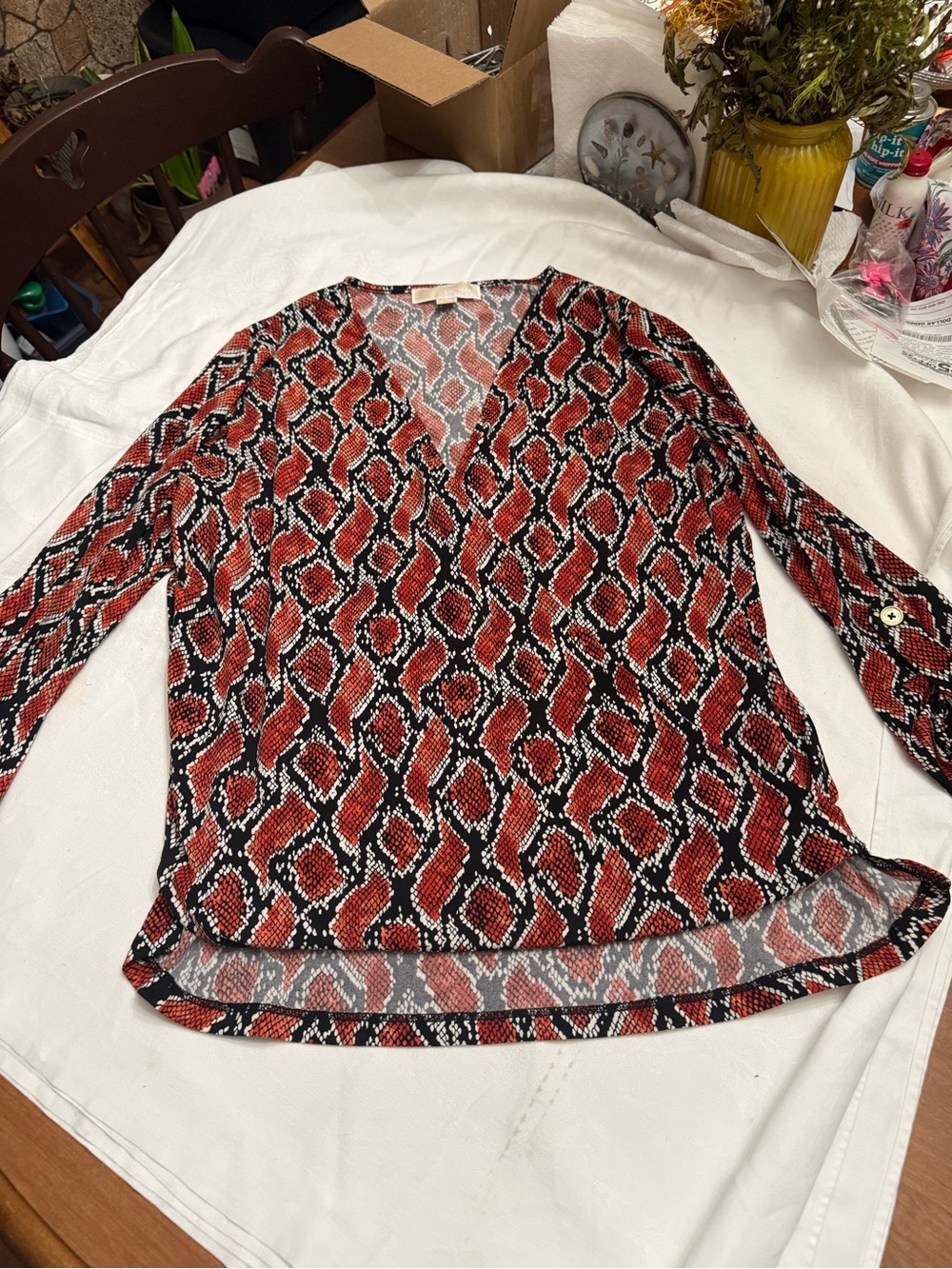 MICHAEL Michael Kors women's top Sienna animal print long sleeve V neck size L